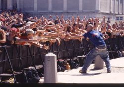 Crowd OBEN OHNE 2003